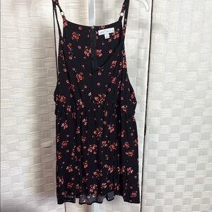 Boutique + Floral Black‎ and Red Women's Top